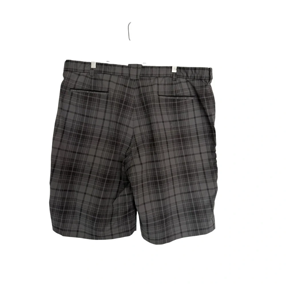 Nike Golf Shorts Mens 40 Grey Plaid Dri-FIT Performance Flat Front Athletic